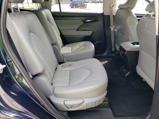 5TDGZRAHXNS094258 - 2022 TOYOTA HIGHLANDER XLE 蓝色 照片 11
