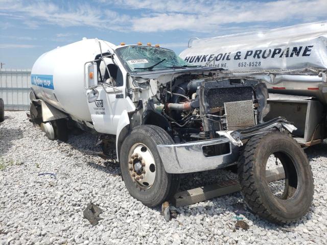 3FRXF7FE3BV672608 - 2011 FORD F750 SUPER DUTY WHITE photo 1