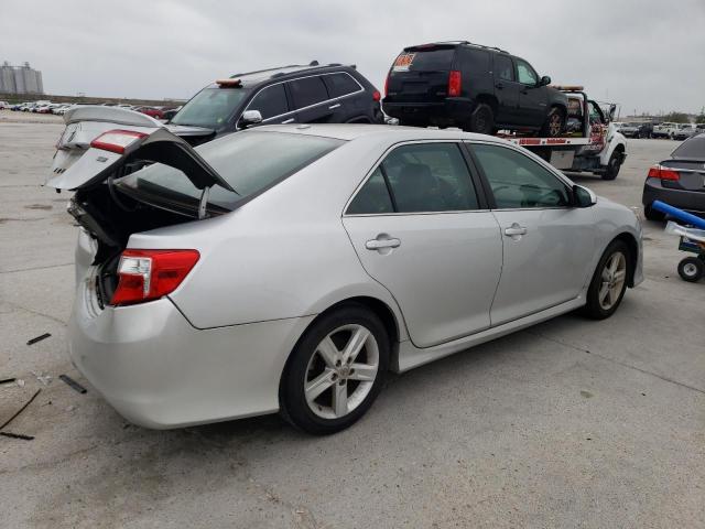 4T1BF1FK9CU015188 - 2012 TOYOTA CAMRY BASE SILVER photo 3