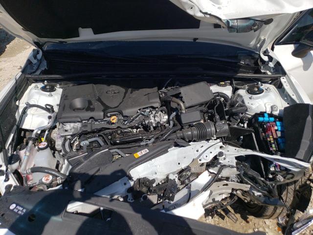 4T1T31AK0RU062932 - 2024 TOYOTA CAMRY SE NIGHT SHADE WHITE photo 11