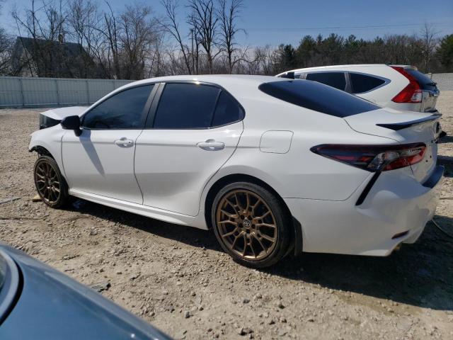 4T1T31AK0RU062932 - 2024 TOYOTA CAMRY SE NIGHT SHADE WHITE photo 2