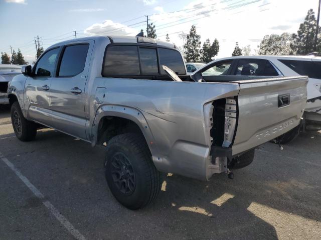 3TMAZ5CN7HM051650 - 2017 TOYOTA TACOMA DOUBLE CAB SILVER photo 2