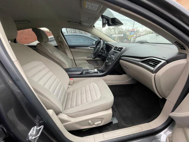 3FA6P0HD9JR162701 - 2018 FORD FUSION SE GRAY photo 5