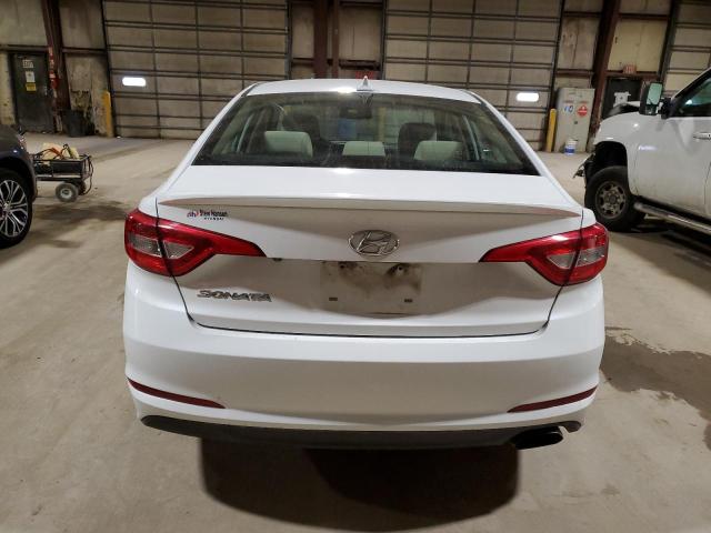 5NPE24AF9FH232067 - 2015 HYUNDAI SONATA SE WHITE photo 6