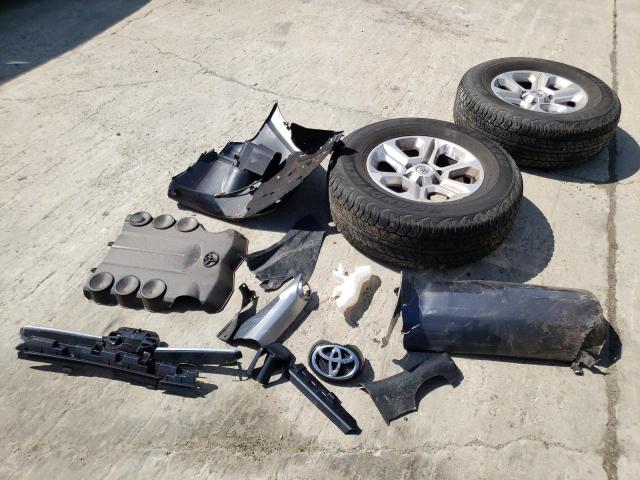 JTEMU5JR5M5924793 - 2021 TOYOTA 4RUNNER SR5/SR5 PREMIUM 灰色 照片 13