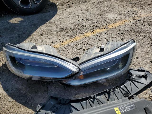 5YJSA1E2XHF217168 - 2017 TESLA MODEL S შავი ფოტო 12