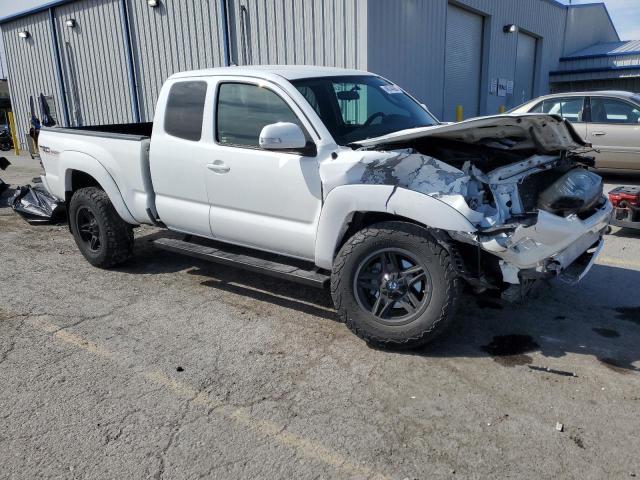 5TFTU4GN1EX058627 - 2014 TOYOTA TACOMA PRERUNNER ACCESS CAB WHITE photo 4