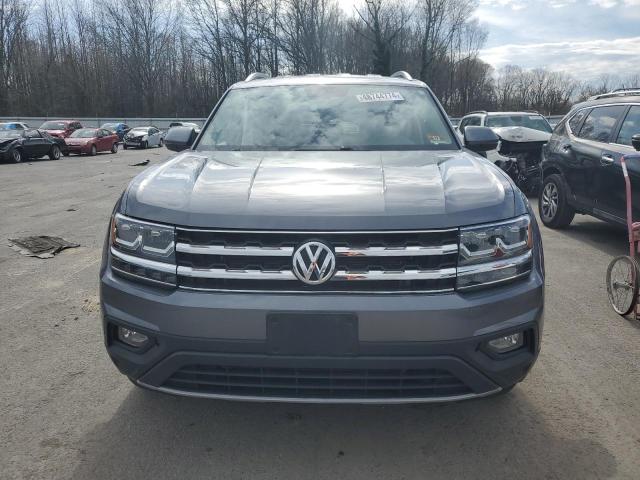 1V2KR2CA1JC522388 - 2018 VOLKSWAGEN ATLAS SE GRAY photo 5