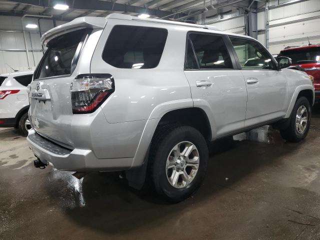 JTEBU5JR0E5168461 - 2014 TOYOTA 4RUNNER SR5 SILVER photo 3