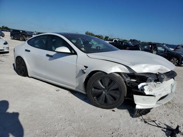 5YJSA1E5XPF498316 - 2023 TESLA MODEL S WHITE photo 4