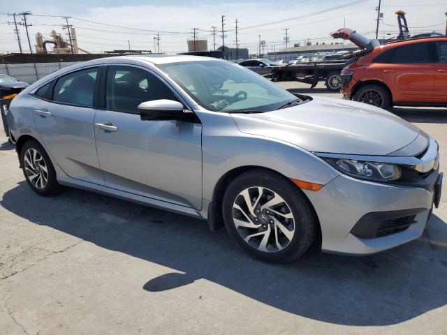 2HGFC2F78JH574264 - 2018 HONDA CIVIC EX SILVER photo 4