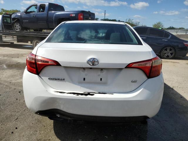 2T1BURHE2HC923048 - 2017 TOYOTA COROLLA L WHITE photo 6