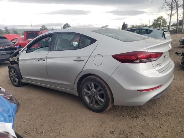 5NPD84LF7HH137792 - 2017 HYUNDAI ELANTRA SE SILVER photo 2