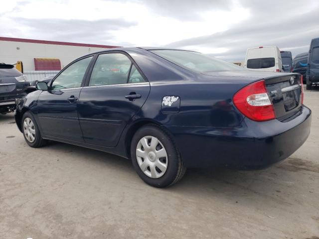 4T1BE32K92U532526 - 2002 TOYOTA CAMRY LE BLUE photo 2