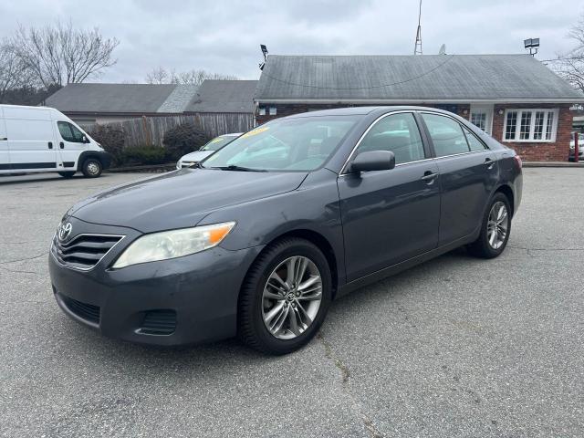 4T1BF3EK7BU612464 - 2011 TOYOTA CAMRY BASE GRAY photo 2