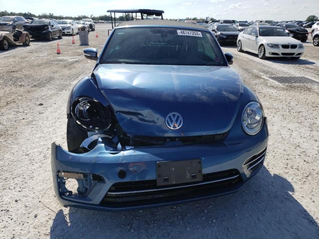 3VW5DAAT4KM501334 - 2019 VOLKSWAGEN BEETLE S BLUE photo 5