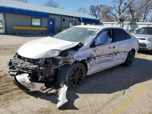 2015 TOYOTA CAMRY LE, null