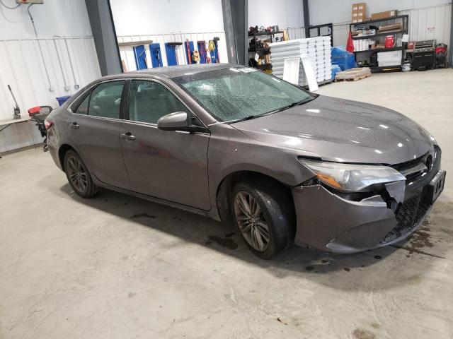 4T1BF1FK5HU736714 - 2017 TOYOTA CAMRY LE GRAY photo 4