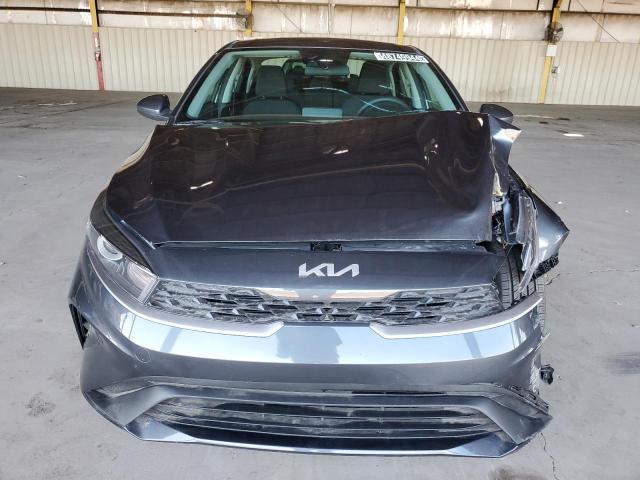 3KPF24AD7RE732501 - 2024 KIA FORTE LX BLACK photo 5