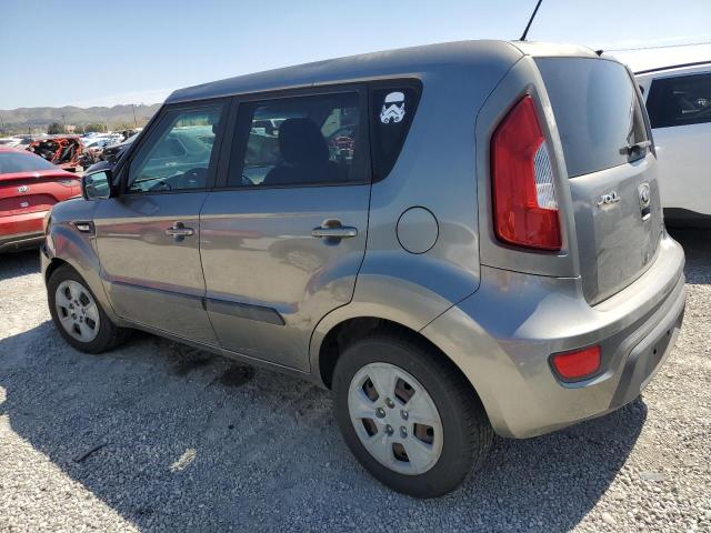 KNDJT2A50D7600922 - 2013 KIA SOUL GRAY photo 2