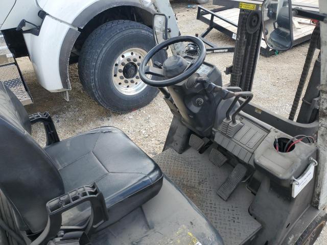 CP1F29W7667 - 2015 NISSAN FORKLIFT WHITE photo 5