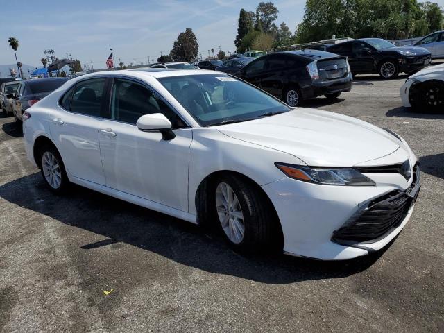 4T1B31HK0KU006450 - 2019 TOYOTA CAMRY LE WHITE photo 4