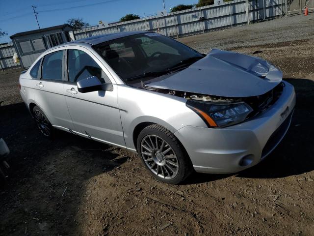 1FAHP3GN8BW197927 - 2011 FORD FOCUS SES SILVER photo 4