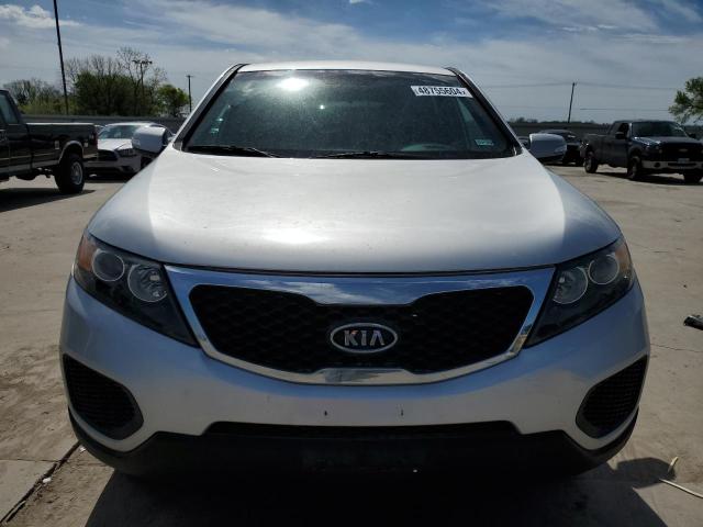 5XYKT3A15CG284779 - 2012 KIA SORENTO BASE SILVER photo 5