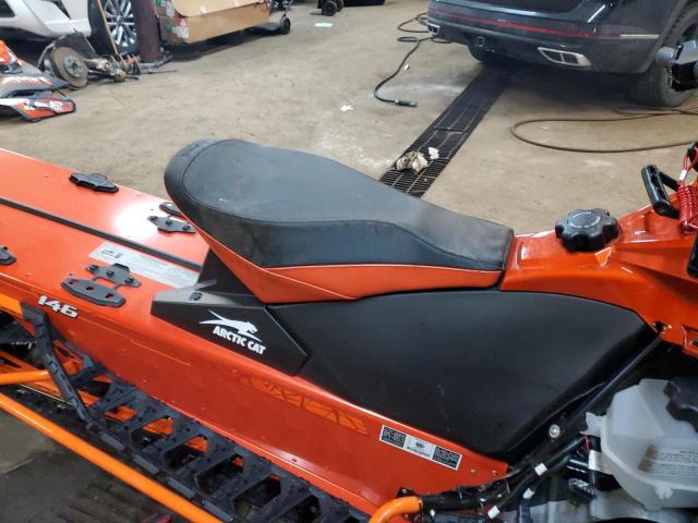 4UF1S2JH2ST102926 - 2025 ARCTIC CAT SNOWMOBILE ORANGE photo 5