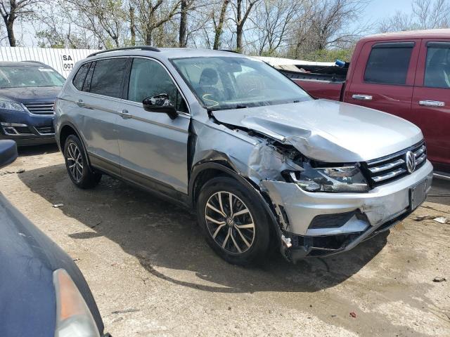 3VV2B7AX1KM120494 - 2019 VOLKSWAGEN TIGUAN SE SILVER photo 4