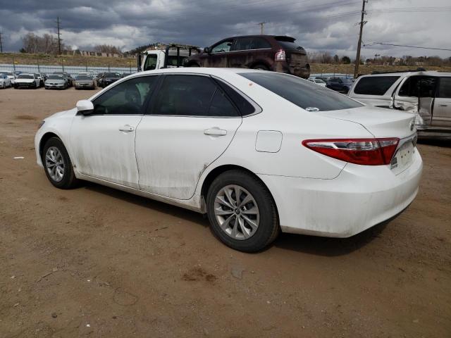 4T4BF1FK8GR568636 - 2016 TOYOTA CAMRY LE WHITE photo 2
