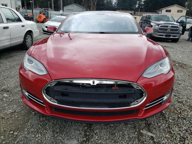 5YJSA1CN1DFP13399 - 2013 TESLA MODEL S წითელი ფოტო 5