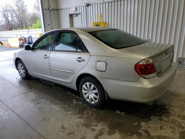 4T1BE32K05U044814 - 2004 TOYOTA CAMRY LE SILVER photo 2