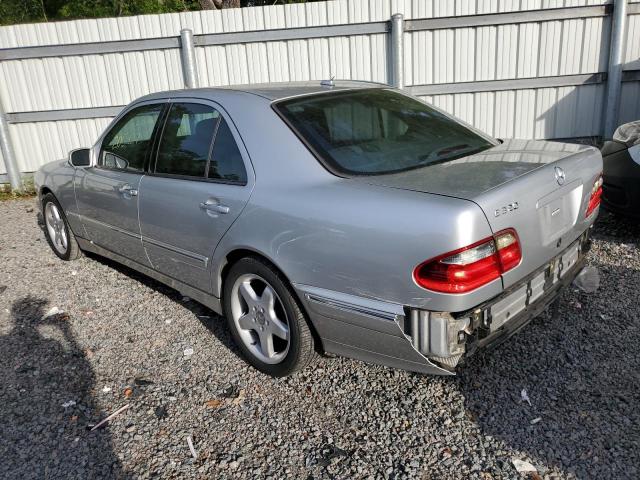 WDBJF65J7YB144814 - 2000 MERCEDES-BENZ E 320 SILVER photo 2