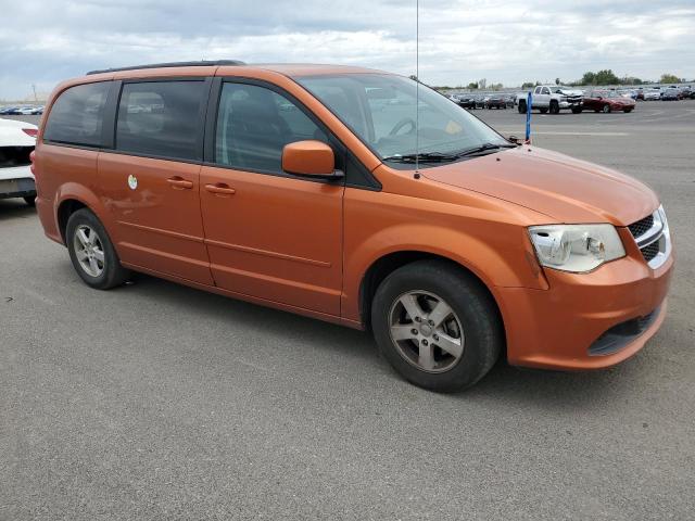 2D4RN3DG2BR786817 - 2011 DODGE GRAND CARA MAINSTREET ORANGE photo 4