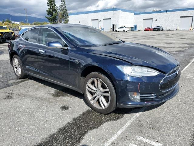 5YJSA1CN1DFP08574 - 2013 TESLA MODEL S ლურჯი ფოტო 4
