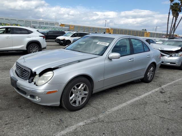 WDBUF65JX4A537137 - 2004 MERCEDES-BENZ E 320 SILVER photo 1