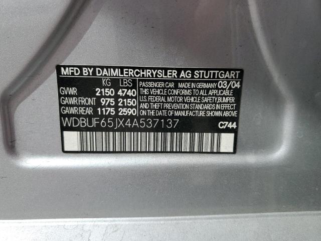 WDBUF65JX4A537137 - 2004 MERCEDES-BENZ E 320 SILVER photo 12