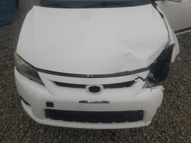 JTKJF5C70B3018808 - 2011 TOYOTA SCION TC 白色 照片 11