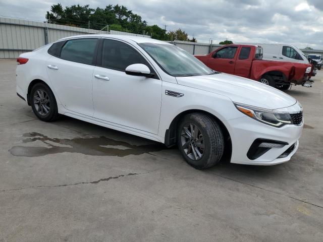 5XXGT4L38KG363909 - 2019 KIA OPTIMA LX WHITE photo 4