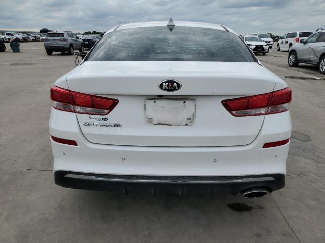 5XXGT4L38KG363909 - 2019 KIA OPTIMA LX WHITE photo 6