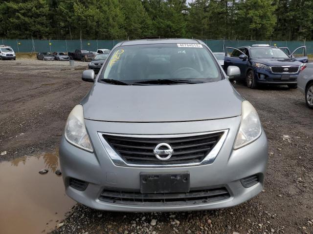 3N1CN7AP4CL839906 - 2012 NISSAN VERSA S SILVER photo 5