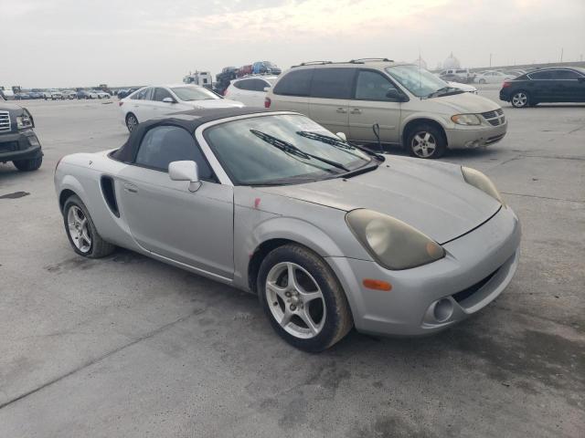 JTDFR3209Y0009015 - 2000 TOYOTA MR2 SPYDER SILVER photo 4