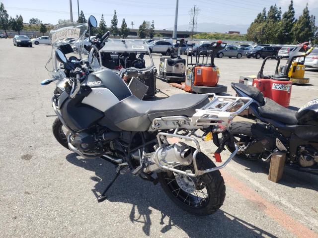 WB1048009BZX66498 - 2011 BMW R1200 GS ADVENTURE შავი ფოტო 3