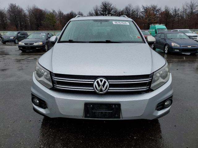 WVGBV7AX6CW543378 - 2012 VOLKSWAGEN TIGUAN S SILVER photo 5