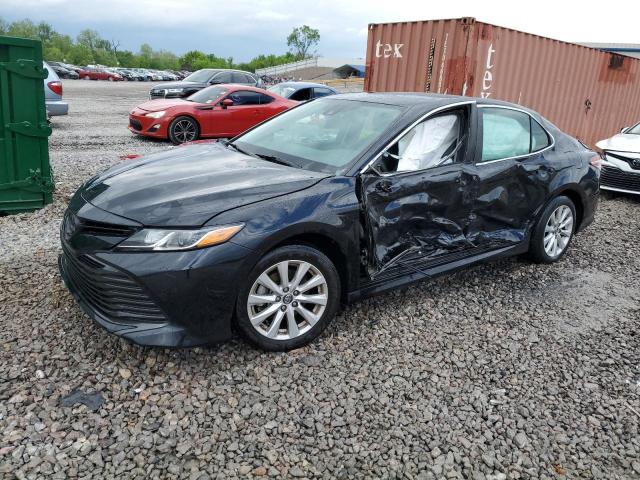 4T1B11HK8JU649424 - 2018 TOYOTA CAMRY L BLACK photo 1