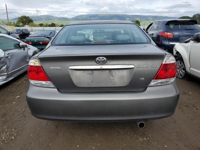 4T1BF32K85U600817 - 2005 TOYOTA CAMRY LE GRAY photo 6