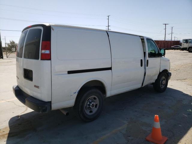 1GTW7AFF1H1135579 - 2017 GMC SAVANA G2500 WHITE photo 3