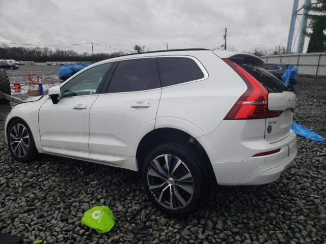 YV4L12RK3N1088678 - 2022 VOLVO XC60 B5 MOMENTUM WHITE photo 2