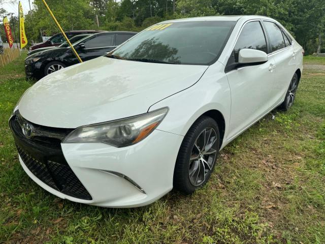 4T1BF1FK7HU350814 - 2017 TOYOTA CAMRY LE WHITE photo 2